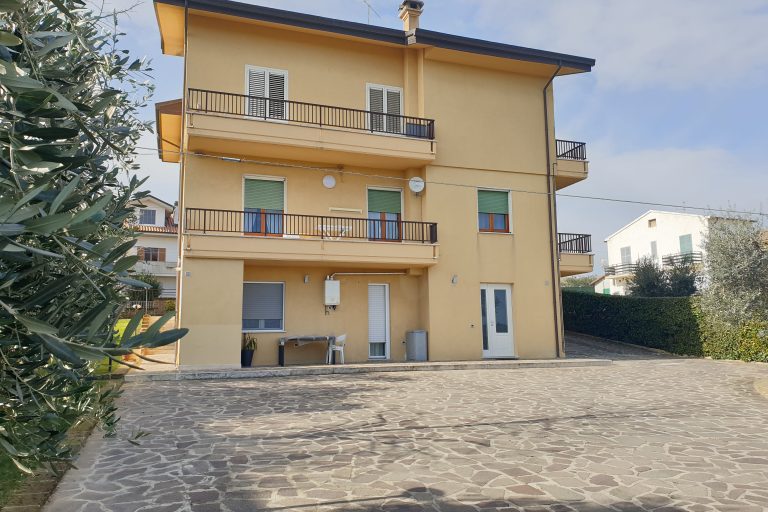 Appartamento su due piani in vendita in SP7c, 23 - Immagine 2