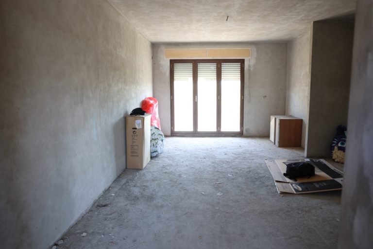 Appartamento residenziale da ultimare internamente - Immagine 5