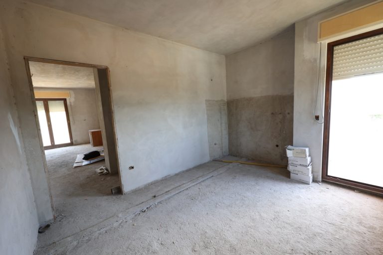 Appartamento residenziale da ultimare internamente - Immagine 7