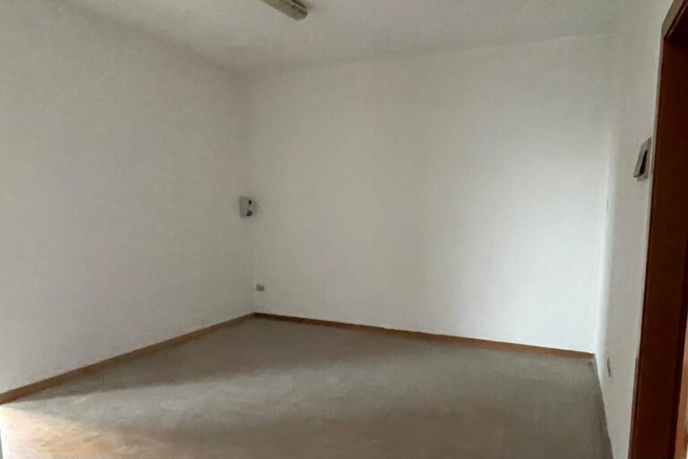 Locale commerciale ufficio laboratorio - Immagine 7