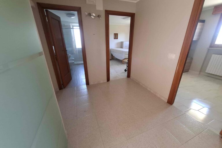 Casa singola con 2 abitazioni - Immagine 6
