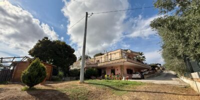 Villino con terreno agricolo