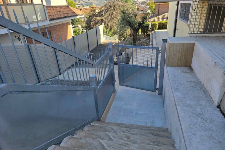 Appartamento con ingresso indipendente e giardino - Immagine 10